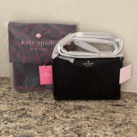 kate spade Handbags - Kate Spade Crossbody